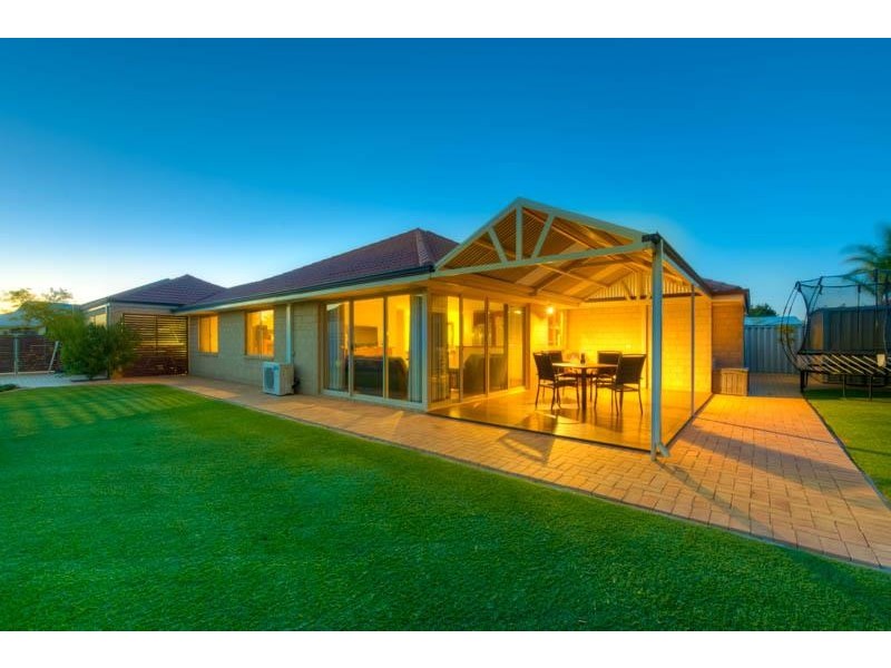 11 St Andrews Drive, Pelican Point WA 6230