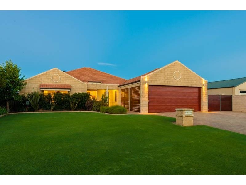 11 St Andrews Drive, Pelican Point WA 6230