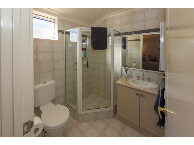 11 St Andrews Drive, Pelican Point WA 6230