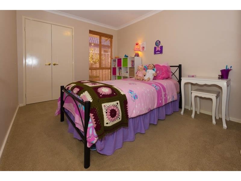 11 St Andrews Drive, Pelican Point WA 6230