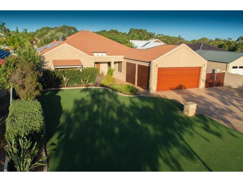 11 St Andrews Drive, Pelican Point WA 6230