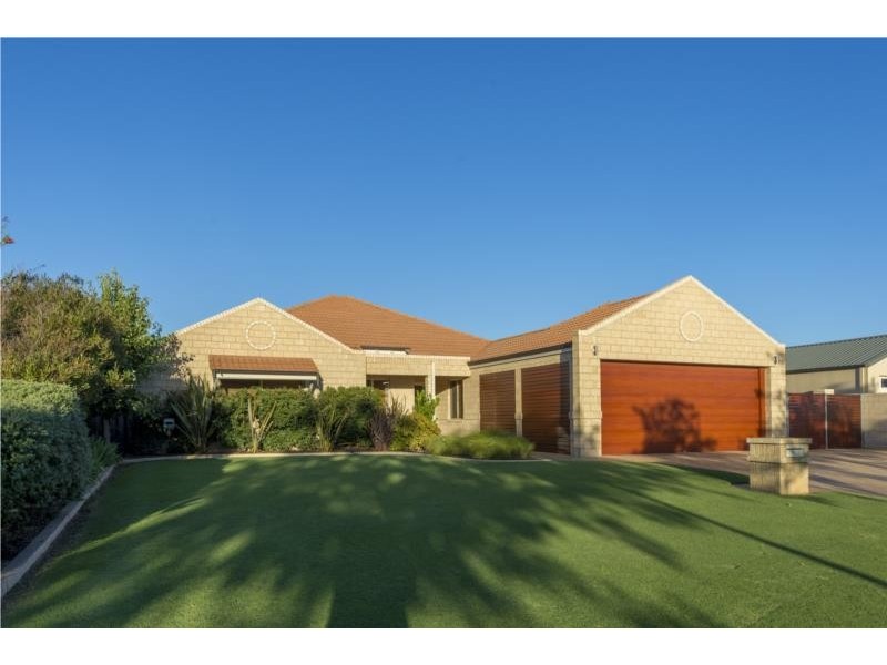 11 St Andrews Drive, Pelican Point WA 6230