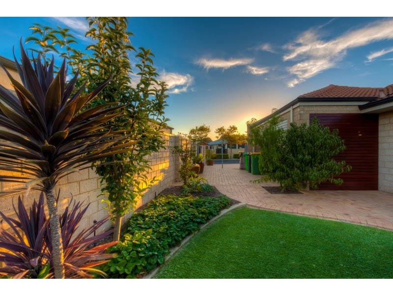 11 St Andrews Drive, Pelican Point WA 6230