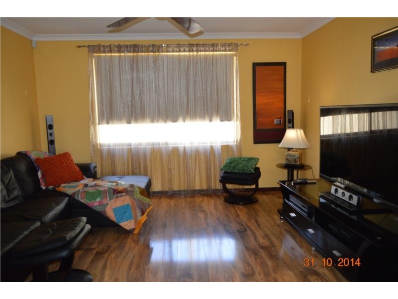 9 Arpenteur Turn, Madora Bay WA 6210