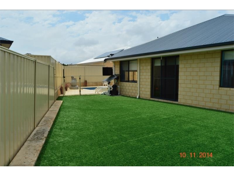 9 Arpenteur Turn, Madora Bay WA 6210