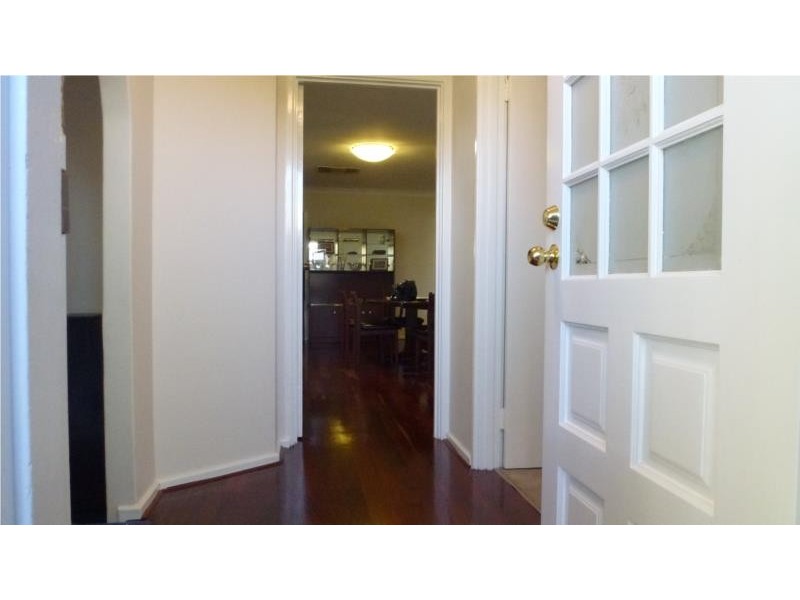 4 Robinson Road, Eden Hill WA 6054