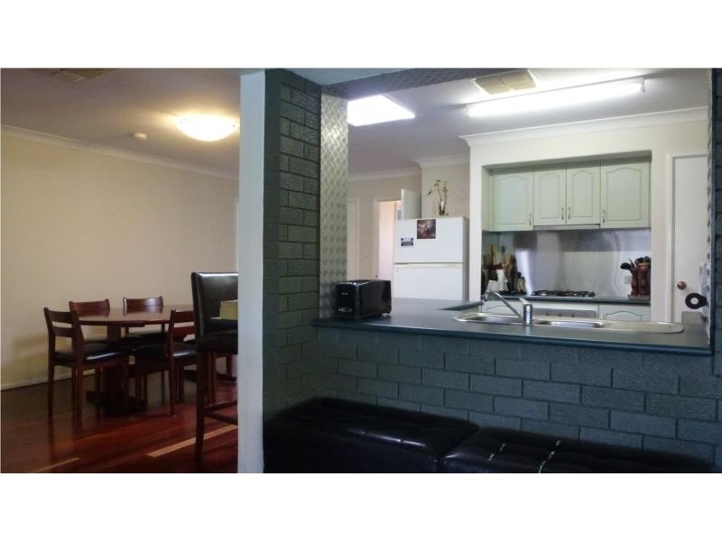 4 Robinson Road, Eden Hill WA 6054