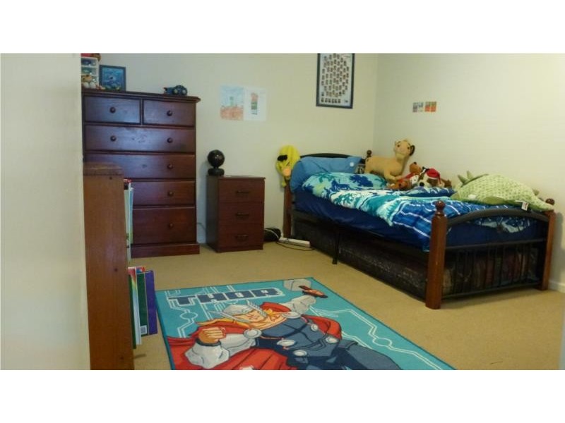 4 Robinson Road, Eden Hill WA 6054