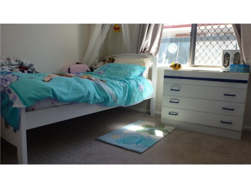 4 Robinson Road, Eden Hill WA 6054