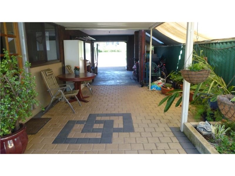 4 Robinson Road, Eden Hill WA 6054