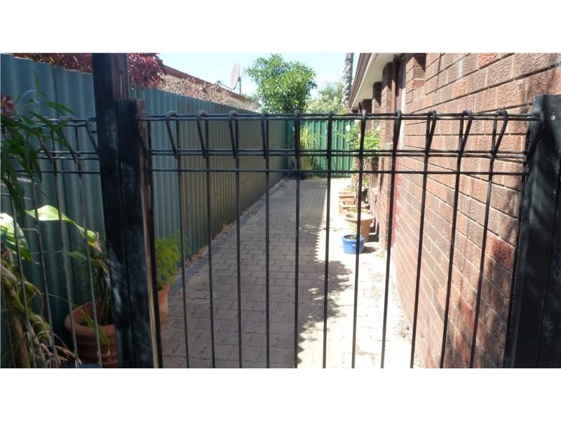 4 Robinson Road, Eden Hill WA 6054