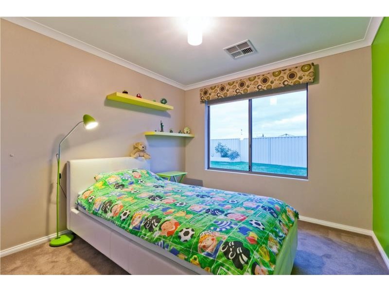53 Buckingham Road, Swan View WA 6056