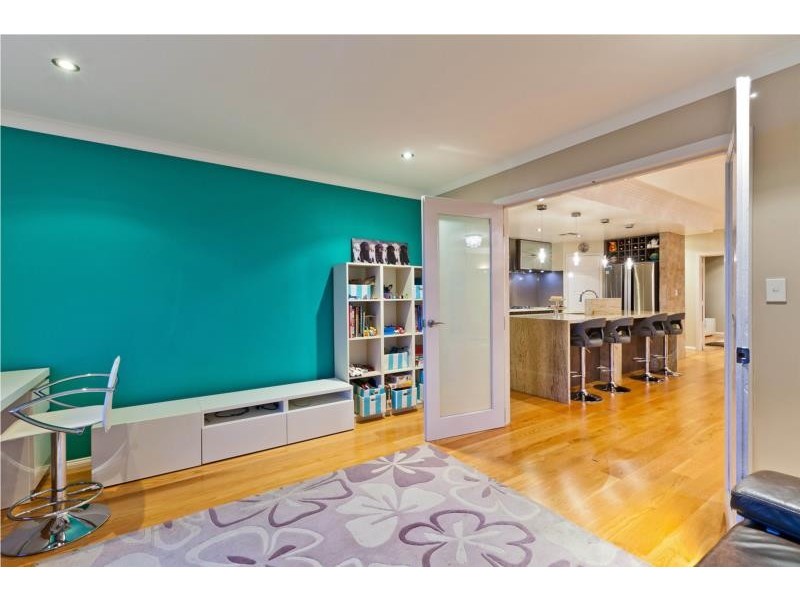53 Buckingham Road, Swan View WA 6056