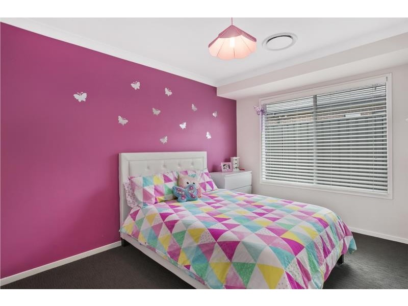 18 Discovery Drive, Fletcher NSW 2287