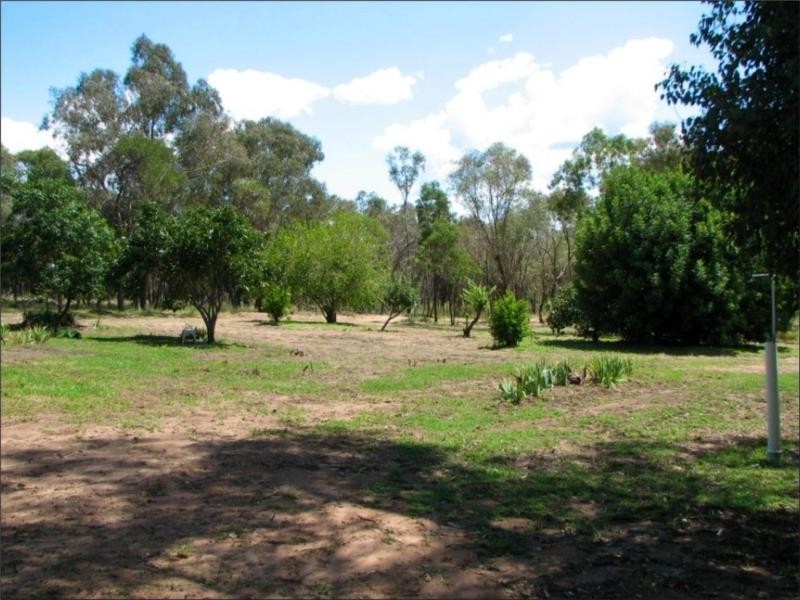 239 Cypress Drive, Yarrawonga NSW 2850