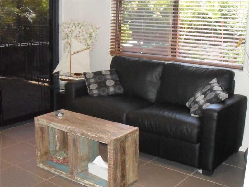 5 First Street, North Lakes QLD 4509