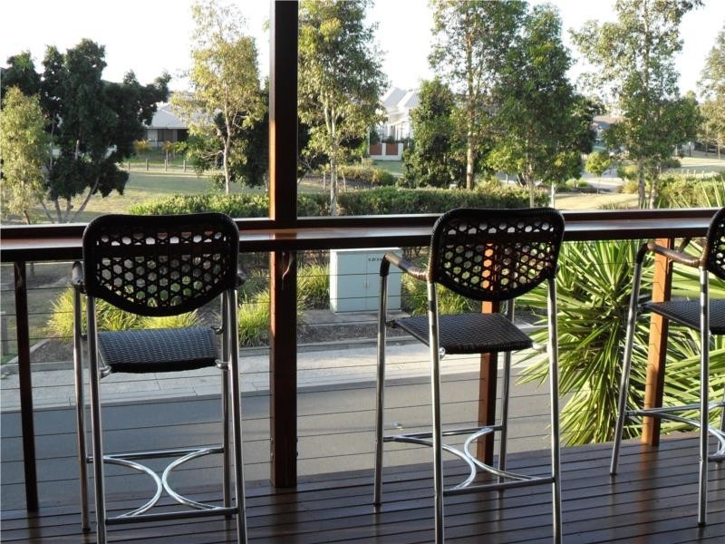 5 First Street, North Lakes QLD 4509