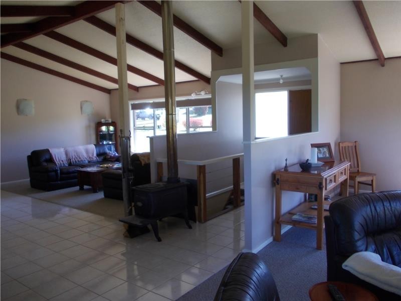 2 Gum Street, Dorrigo NSW 2453