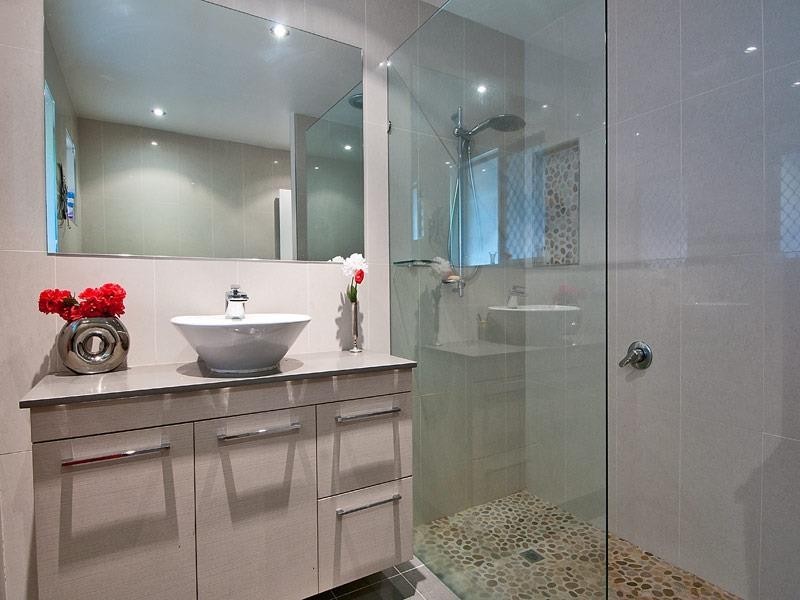 7 Caithness Court, Bundall QLD 4217