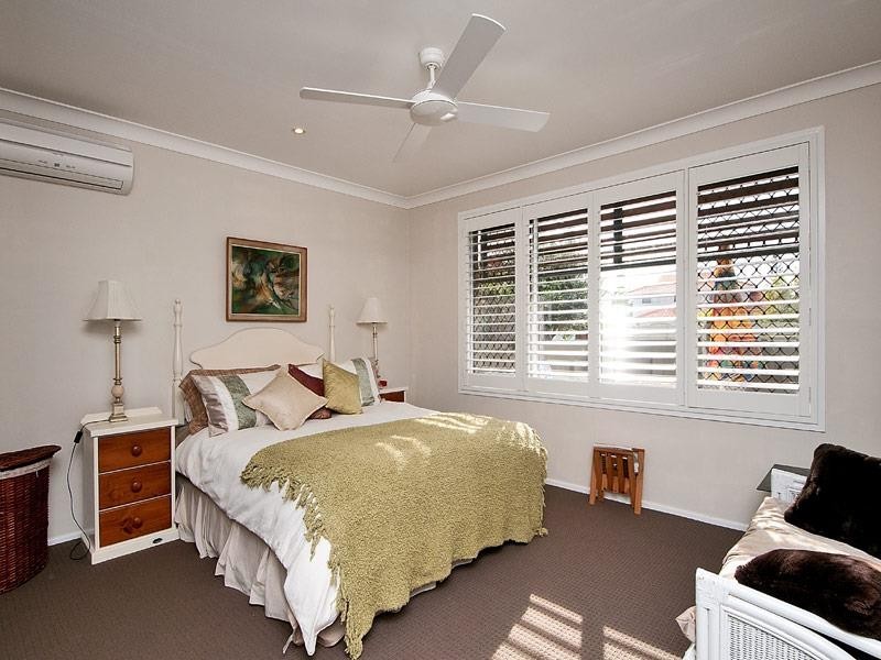 7 Caithness Court, Bundall QLD 4217