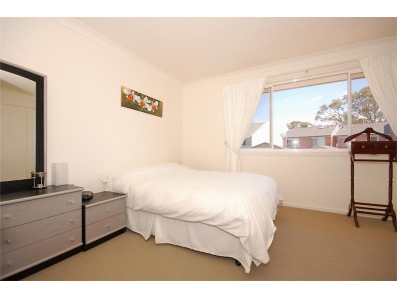 9/33 Yarrawonga Street, Ngunnawal ACT 2913