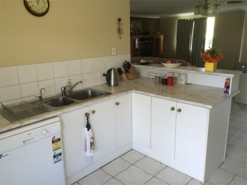2 Drayton Street, Laidley QLD 4341