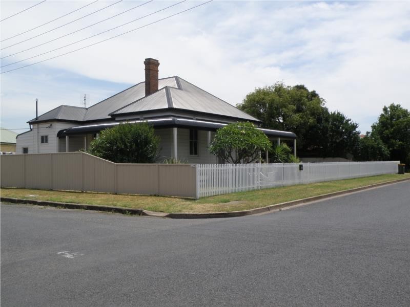 49 Bathurst street, Singleton NSW 2330