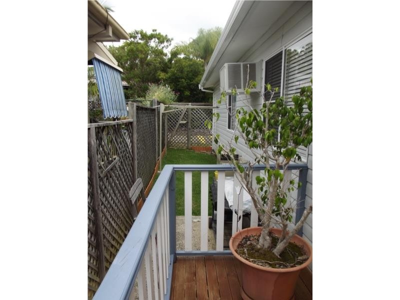 4 Fifth Avenue, Green Point NSW 2251
