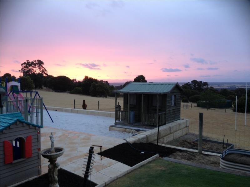 182 Bonita Road, Bullsbrook WA 6084