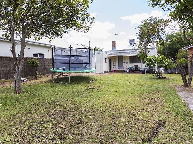 9 William Street, Shenton Park WA 6008