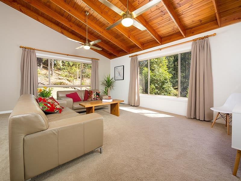 96 Davies Avenue, Springwood NSW 2777