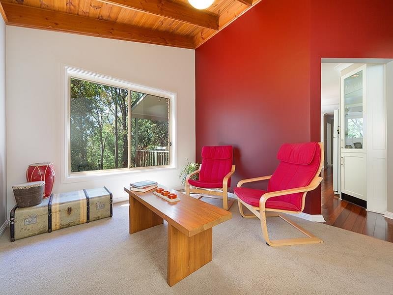 96 Davies Avenue, Springwood NSW 2777