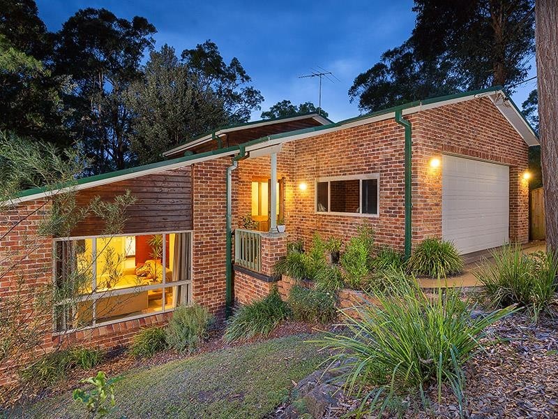 96 Davies Avenue, Springwood NSW 2777