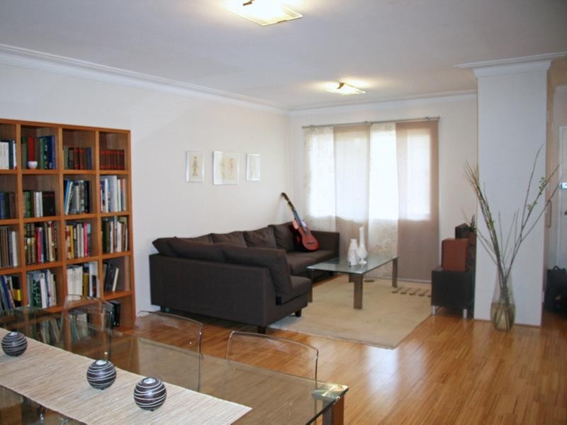 1/128 Burns Bay Road, Lane Cove NSW 2066