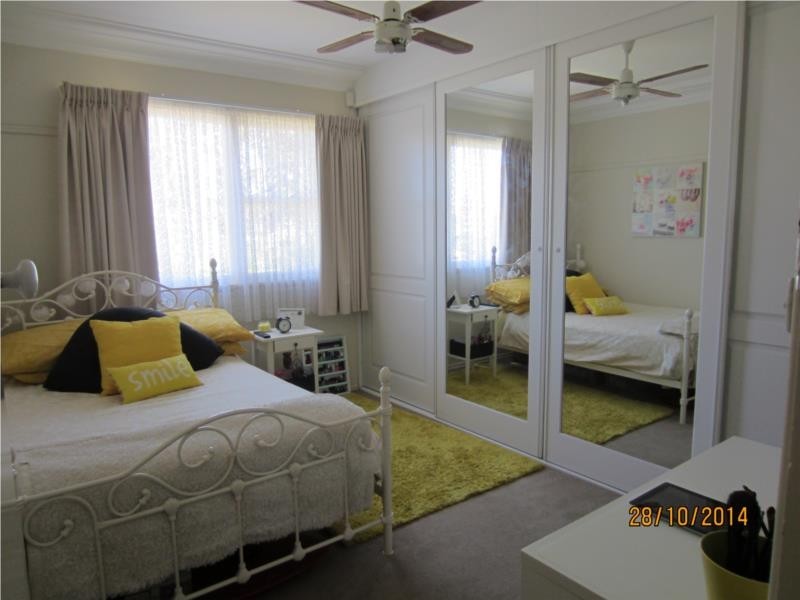 28 Lakelands Drive, Dapto NSW 2530