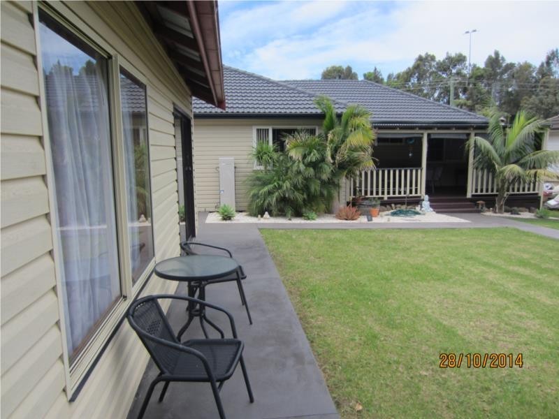 28 Lakelands Drive, Dapto NSW 2530