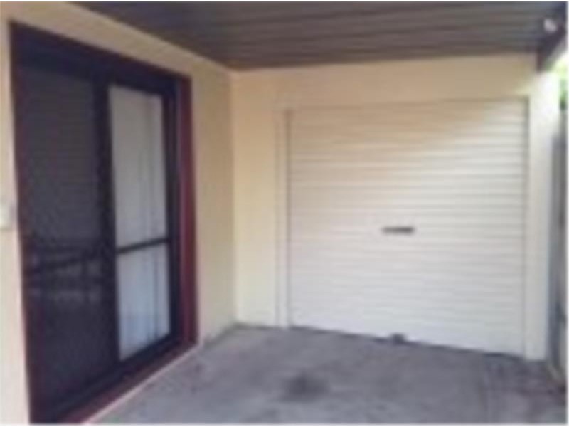 1/4 Almond Grove, Glandore SA 5037