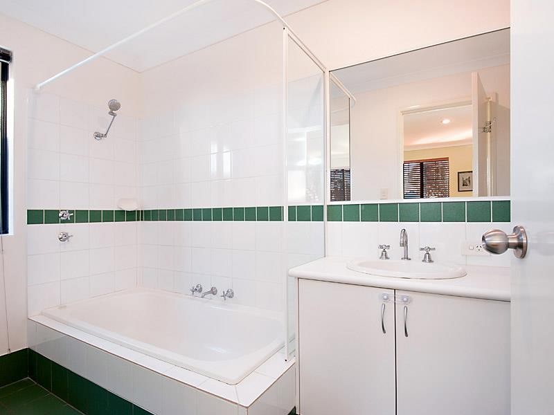 110a Raleigh Street, Carlisle WA 6101