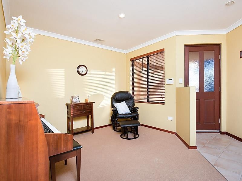 110a Raleigh Street, Carlisle WA 6101