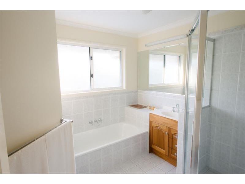 6 Toulon Street, Wishart QLD 4122