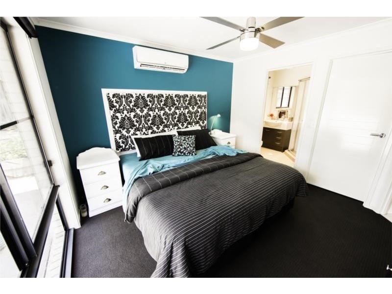 6 Fairy Wren Terrace, Gilston QLD 4211