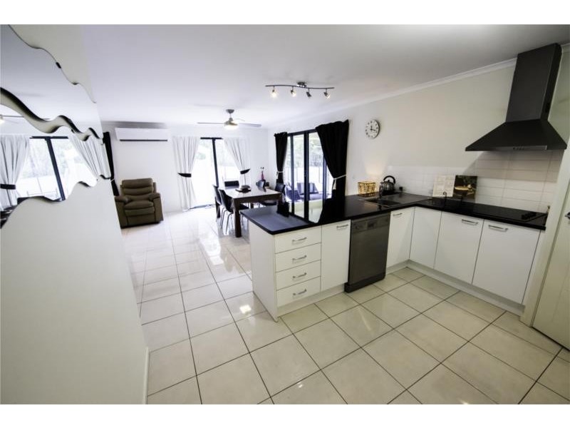 6 Fairy Wren Terrace, Gilston QLD 4211