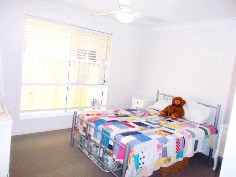 8 Seabreeze Street, Bargara QLD 4670