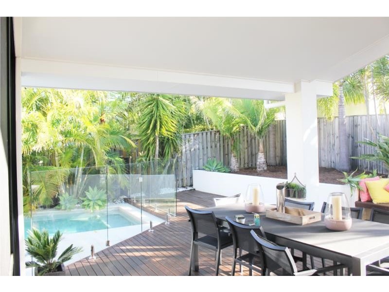 5 Crusade Court, Coomera Waters QLD 4209