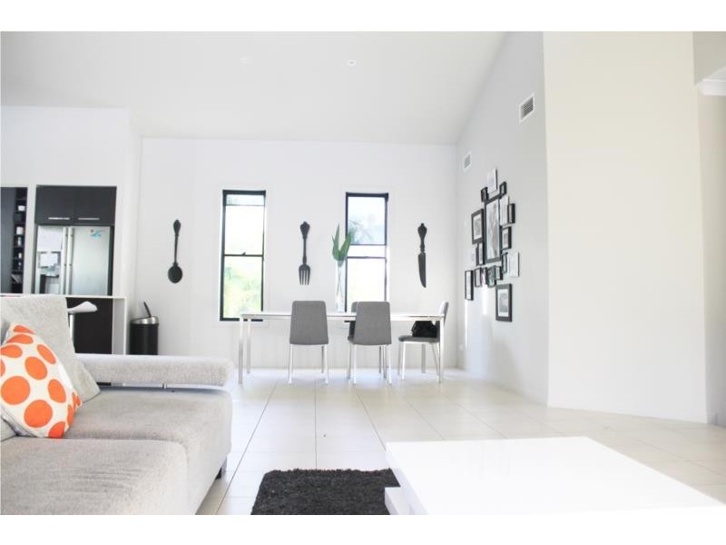 5 Crusade Court, Coomera Waters QLD 4209