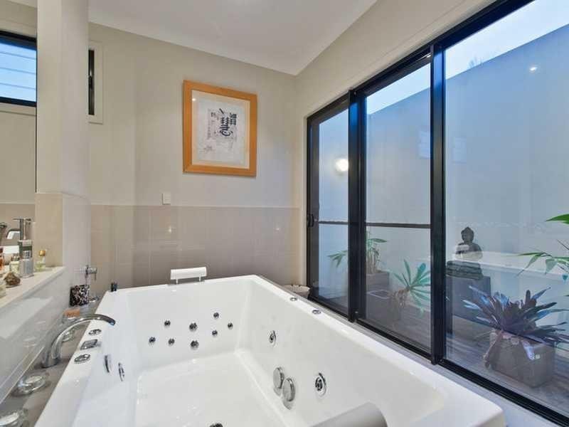 5 Crusade Court, Coomera Waters QLD 4209