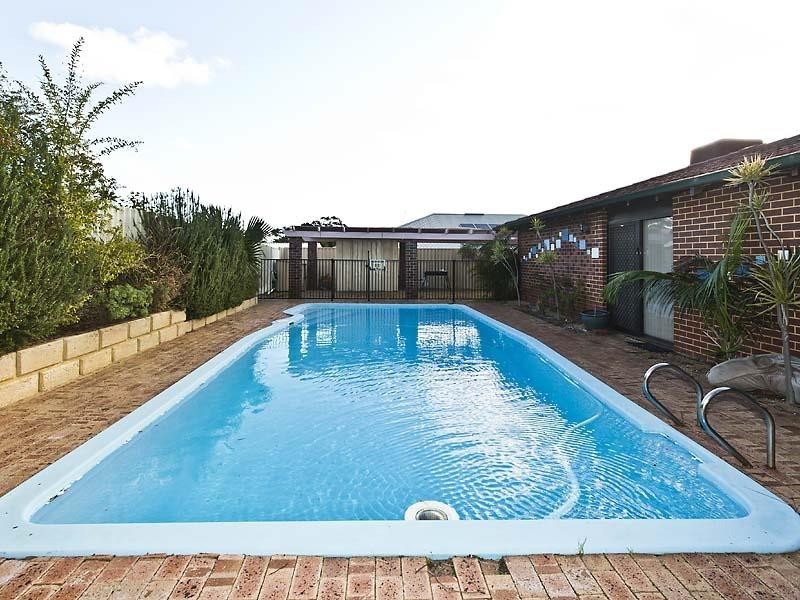 726 Beach Road, Hamersley WA 6022