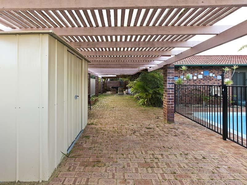 726 Beach Road, Hamersley WA 6022