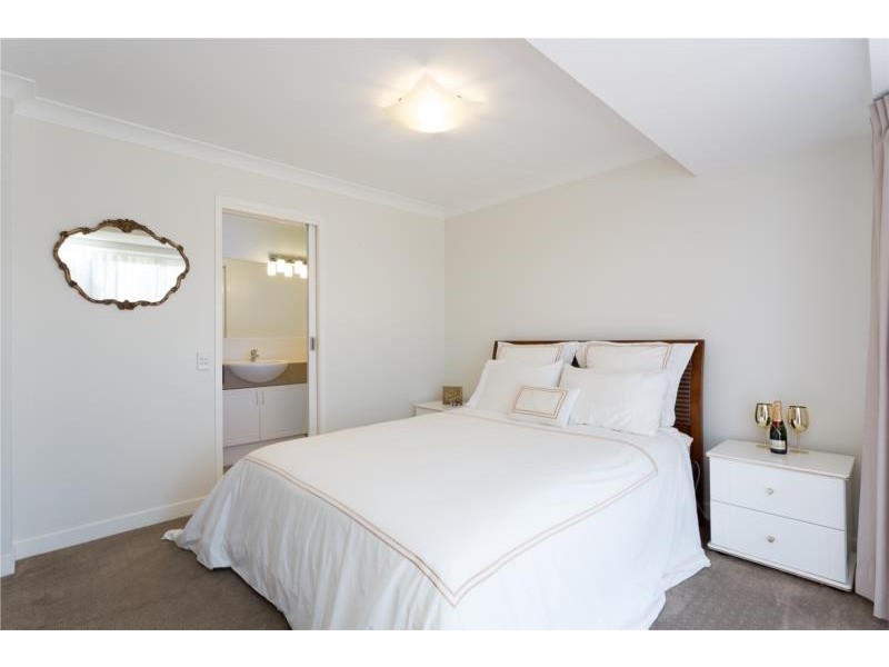 2/49 Margate Parade, Margate QLD 4019