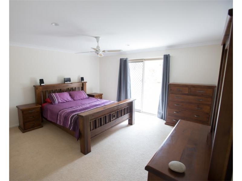 36 Ruth Terrace, Oxenford QLD 4210